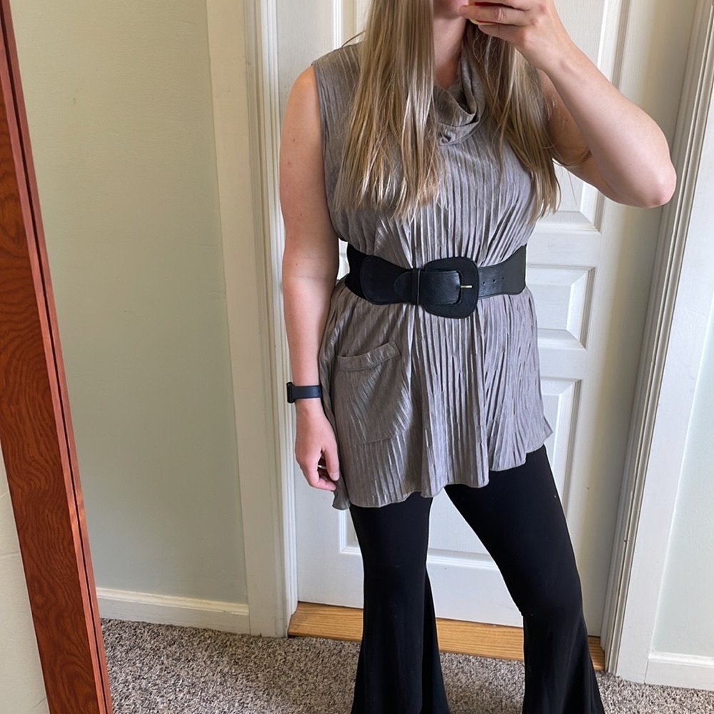 Focus Casual Life lagenlook cowl neck sleeveless pleated tunic